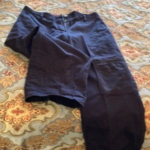 Navy blue capris